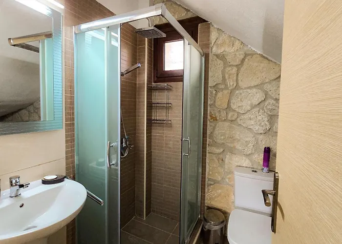 Maria's Stone Heaven Retreat Villa